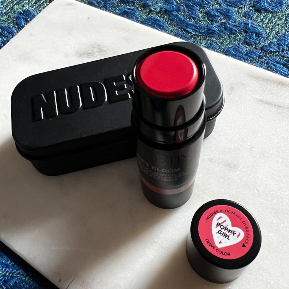 POPPY GIRL - NUDESTIX NUDIES BLOOM